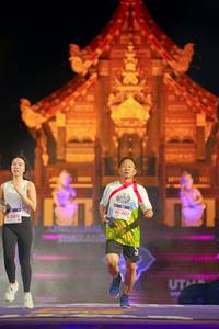 BIB: 089, 407, 
                            <button type="button" onclick="openModal(22470989)" class="btn btn-primary btn-sm float-right btn-popup" data-toggle="modal" data-target=".modal-high-quality">
                        <i class="fas fa-shopping-cart"></i> Add to Cart
                    </button>
                                            <button type="button" onclick="isThisMe(22470989, true)" class="btn btn-success btn-sm float-right btn-popup btn-isme hidden" data-toggle="tooltip" data-placement="bottom" title="นี่คือรูปของคุณใช่ไหม คลิกที่นี่เพื่อเอาเข้าอัลบั้ม">
                        <i class="fas fa-plus"></i> Add to album
                    </button>
                    <button type="button" onclick="isThisMe(22470989, false)" class="btn btn-warning btn-sm float-right btn-popup btn-isnotme hidden">
                        <i class="fas fa-ban"></i> Remove from album
                    </button>